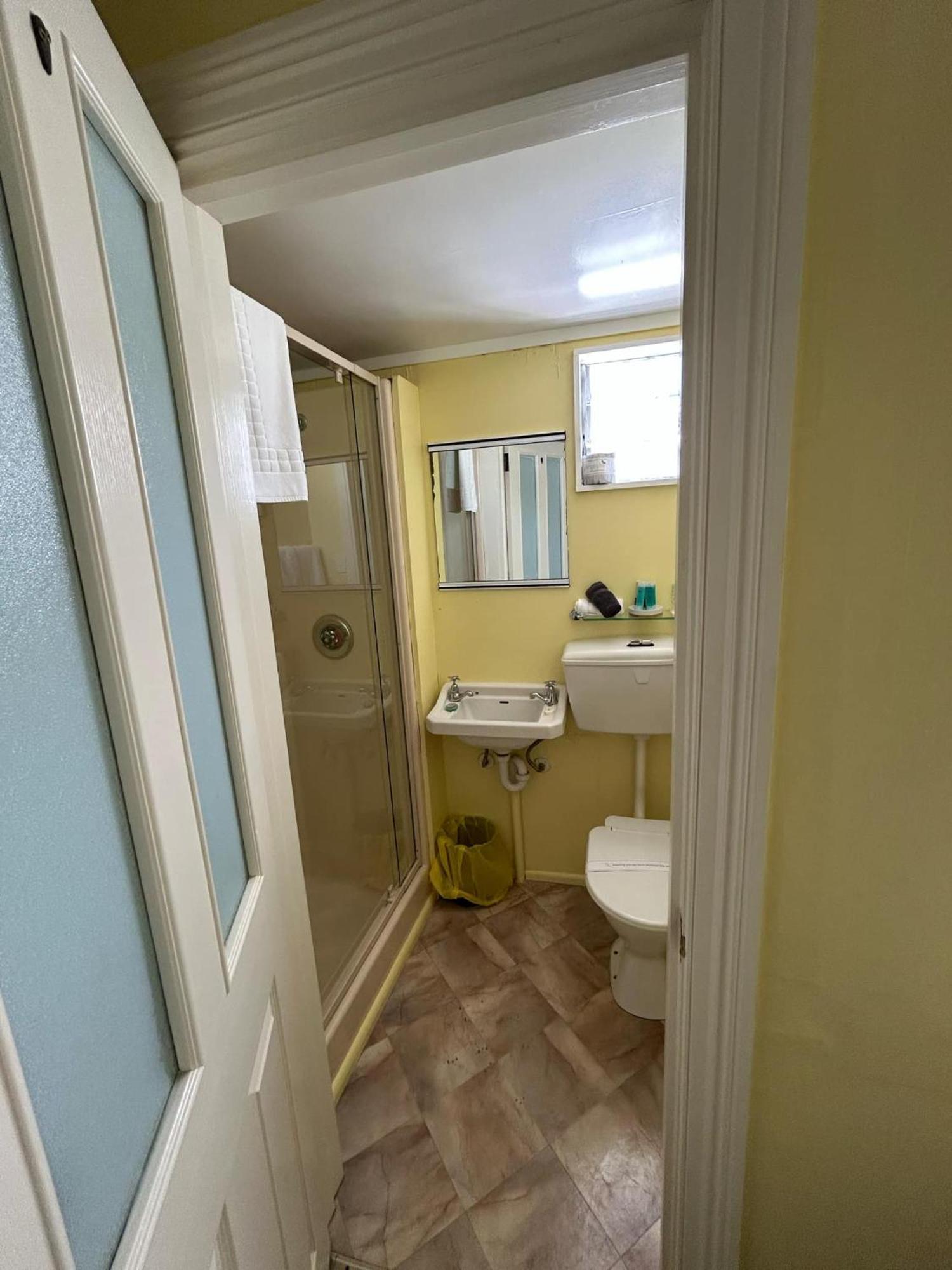 Admirals Lodge Піктон Екстер'єр фото